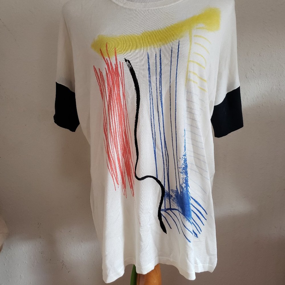 Artsy top